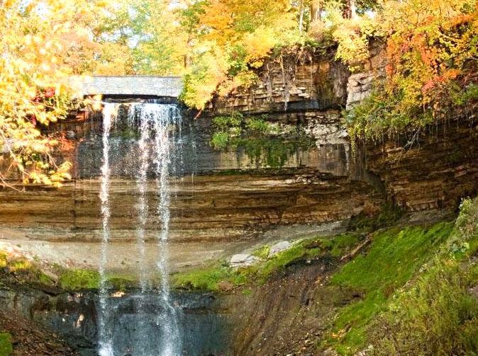 synexr | Minnehaha Falls: A guide to hiking to Minnehaha Falls.